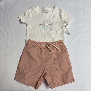Carter's 2 piece "good mood" Bodysuit & Shorts Set Baby Girl Size 18 Months